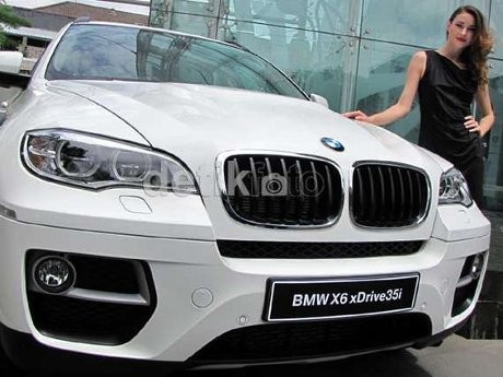 Mobil Mewah Kian Diburu di Indonesia