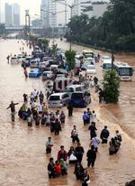 Sudirman Thamrin juga Dikepung Banjir