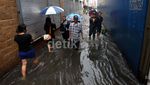 Pasar Baru Banjir, Jual Beli Terganggu