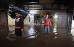 Pasar Cipulir Mulai Terendam Banjir