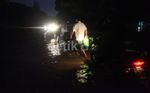 Hingga Malam Kawasan Grogol Masih Banjir