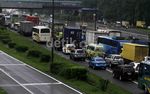 Tol Cawang- Jatiwaringin Mengular