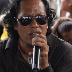 Lagu Tongam Sirait Dipinang Band Rumania