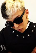 Hitam Putih Rambut G-Dragon