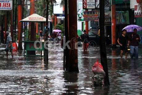 Banjir & Listrik Padam, Jangan Sungkan Titip ASI ke Minimarket
