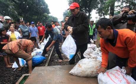 Jokowi Sangkal Ada Sabotase di Tanggul Jebol Latuharhary