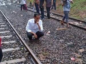 Belum 100 Hari Kerja, Jokowi Dihadapkan Banjir Besar