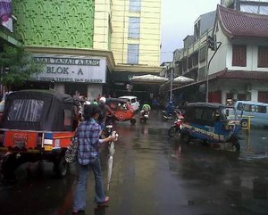 Jakarta Darurat Banjir, Pasar Tanah Abang Lesu & Pedagang Merugi