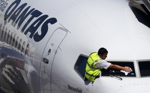 Qantas Kurangi Pemesanan Boeing 787 Dreamliner