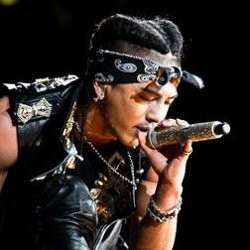 Haeum Cium Pipi Taeyang Bigbang