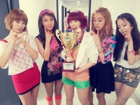 Siap Menikah, Sunye Senang Didukung Personel Wonder Girls