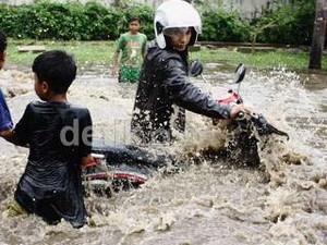 Rawat Motor Setelah Terendam Banjir