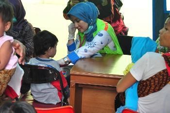 Batuk Pilek dan Masuk Angin, Yuk Berobat ke Posko Banjir
