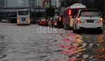 Bundaran HI Masih Banjir