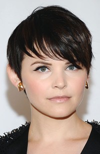 5 Potongan Rambut untuk Meniruskan Si Pipi Chubby Halaman 6