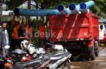 Tim SAR Terus Cari Korban Tsunami Plaza UOB