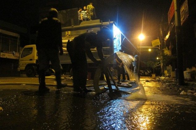 Sim Salabim! Air Banjir Jakarta Disulap Jadi Air Minum di Mobil Ini