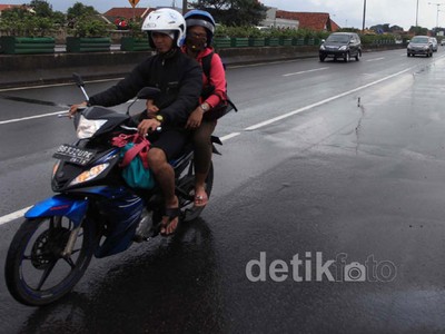 Akses Lumpuh Motor Masuk Tol