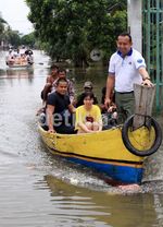 Sampan Nelayan Ini Kutip Biaya Hingga Rp 500.000