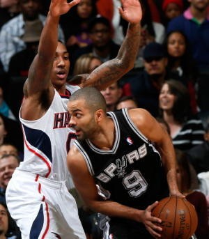 Parker Motori Kemenangan Spurs di Kandang Hawks