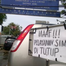 Masih Banjir, Pembuatan SIM di Satpas Jakbar Masih Ditutup