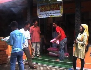 Salut! Eks Korban Gempa Yogya Kirim Bantuan ke Korban Banjir Jakarta