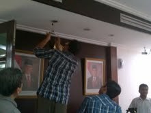 Asap Tipis Muncul di Tengah Rapat DPR dengan Jokowi