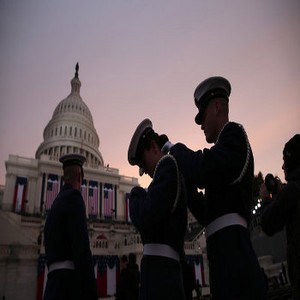 Obama Tiba di Capitol Hill, Disambut Marching Band Marinir AS