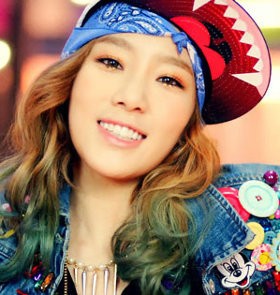Imutnya Tanda Tangan 5 Idola KPop Ini