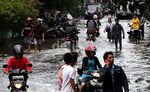 Kawasan Glodok Masih Tergenang Banjir