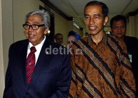 Jokowi menemui Ketua MPR Taufiq Kiemas di ruang kerjanya di lantai 9 Gedung Nusantara I Kompleks DPR, Senayan, Jakarta. Ramses/detikFoto.