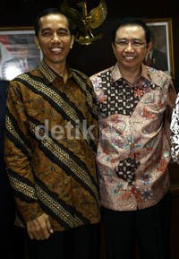 Usai menemui Ketua MPR Taufiq Kiemas, Jokowi juga menemui pimpinan DPR. Pertemuan tersebut juga membahas banjir di Jakarta. Ramses/detikFoto.