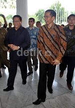 Menko Kesra Temui Jokowi di Balai Kota