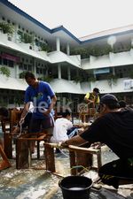 Pasca Banjir, SMA 8 Bersih-bersih