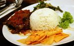 Menyantap Chicken Lemon di Dago Bandung
