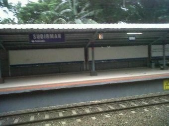 Setelah Diterjang Banjir Besar, Stasiun Sudirman Sudah Bersih Lagi