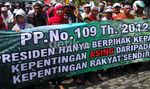 Ribuan Petani Tembakau Klaten Demo