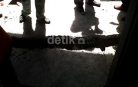 Gempa terjadi pukul 01.32 WIB, Selasa (22/1/2013), berkedalaman 84 kilometer dan berpusat 15 km barat daya kota Banda Aceh, 35 km barat laut Kabupaten Aceh Besar, dan 36 km barat daya kota Sabang Aceh. Feri Fernandes/detikcom.