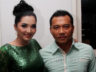 Aih, Serasinya Anang & Ashanty