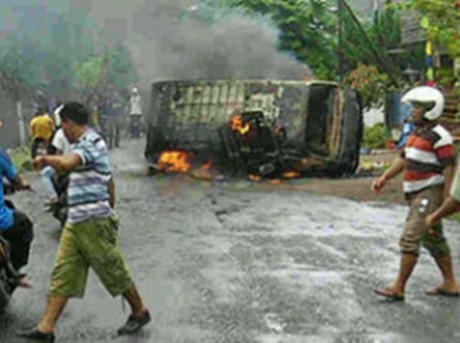 Ada Dua Versi Pemicu Rusuh Sumbawa, Ini Tanggapan Kapolri