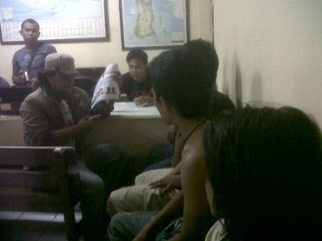 Dikira Memata-matai Cabup, Pasangan Kekasih Nyaris Digebuki Massa