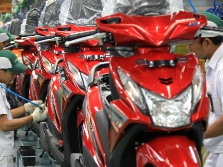 1,1 Juta Motor Baru dan 427 Ribu Motor Bekas Kredit di FIF pada 2012