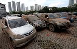 Ini Dia Bangkai Mobil Korban Tsunami Plaza UOB