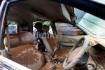 Pemilik Cek Kondisi Mobil Korban Tsunami Plaza UOB
