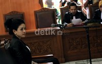     Setelah tersadar, Nikita baru menganggukkan kepala.