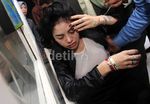 Nikita Mirzani Pingsan di Persidangan