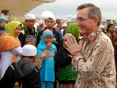 Dubes AS Hadiri Peringatan Maulid Nabi di Monas