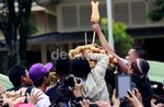Rayahan Gunungan Grebeg Maulud Kraton Yogya