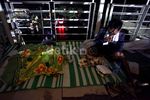 Korban Banjir Mengungsi di Halte TransJ