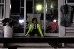 Korban Banjir Mengungsi di Halte TransJ